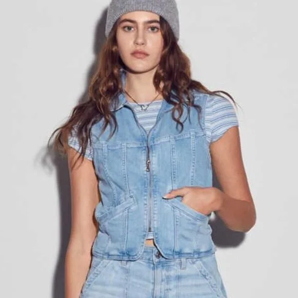 AE denim vest - Picture 2 of 6